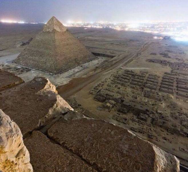 great pyramids of egypt photo from the top