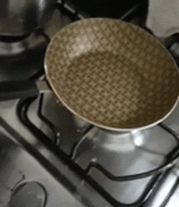 unbalanced frying pan