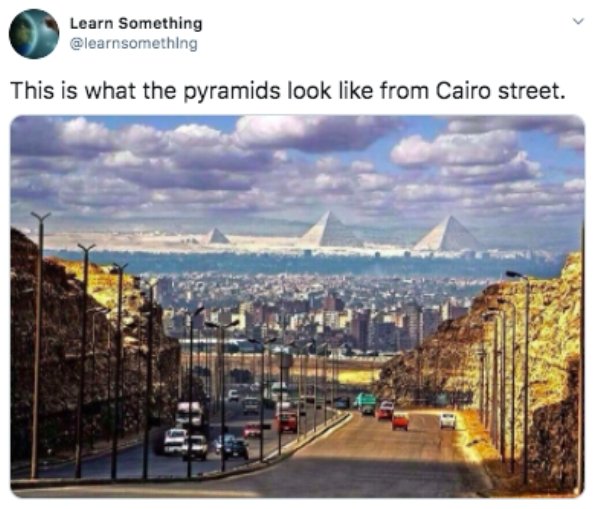 pyramids seen from cairo - Learn Something This is what the pyramids look from Cairo street.