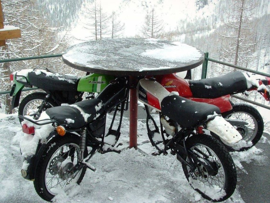 motorbike table - Kawasaki Vionda Man