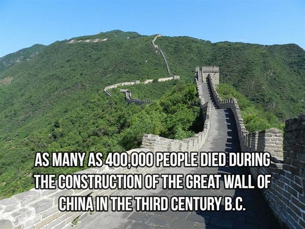great wall of china - As Many As 400,000 People Died During The Construction Of The Great Wall Of China In The Third Century B.C.