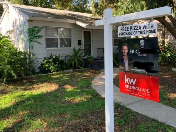 house - Free Pizza With Purchase Of This Home Eric! Realtor kw Kellerwlliams. Realty St. Pete
