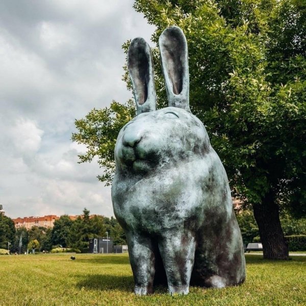 giant fat bunny rabbit sculpture