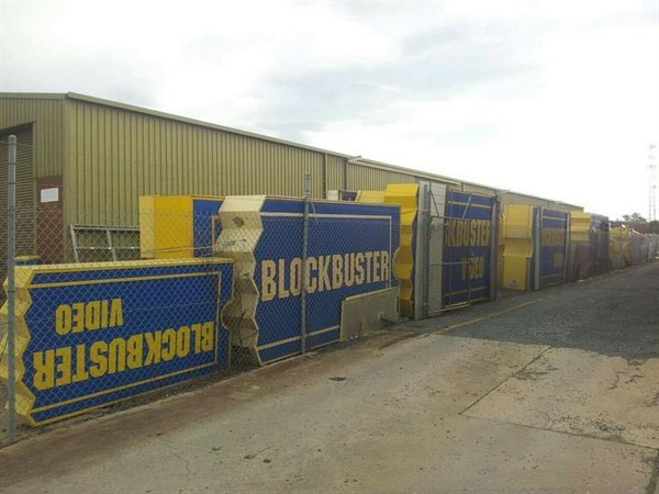 blockbuster signs - Blockbuster Video delsnang 078 Cl