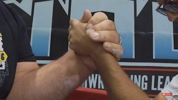 huge things - arm wrestling