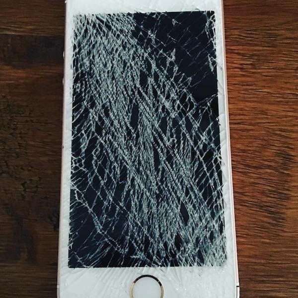 Today I was being an excellent husband by attempting to clean the house and do some washing while the wife was enjoying a lie in. Today I also completely f**ked up by putting her phone in the washing machine. Oops!