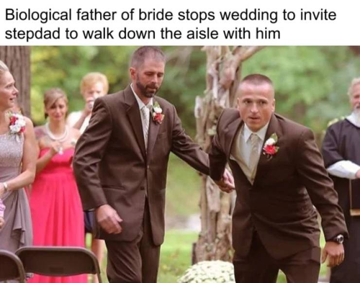 delia d blackburn - Biological father of bride stops wedding to invite stepdad to walk down the aisle with him