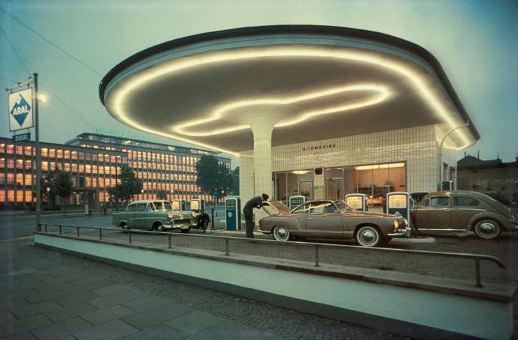 german gas station 1958