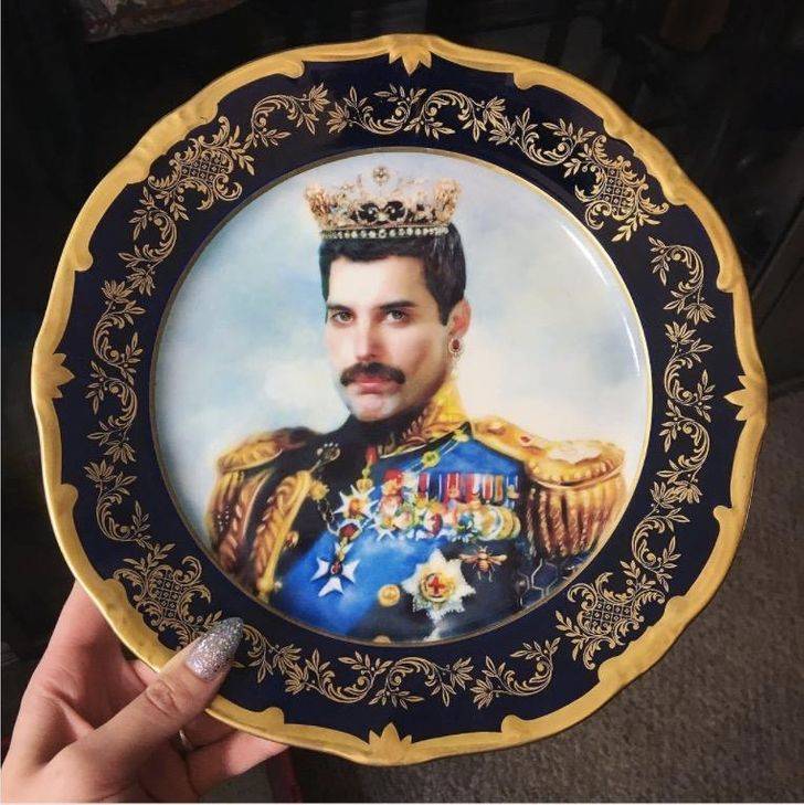 freddie mercury plate - States