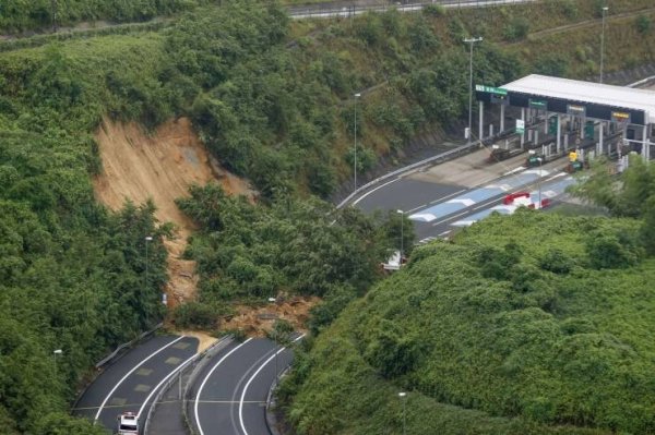 heavy rain hits scenic central japan more damage in south - A