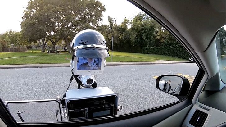 cool designs - police robot