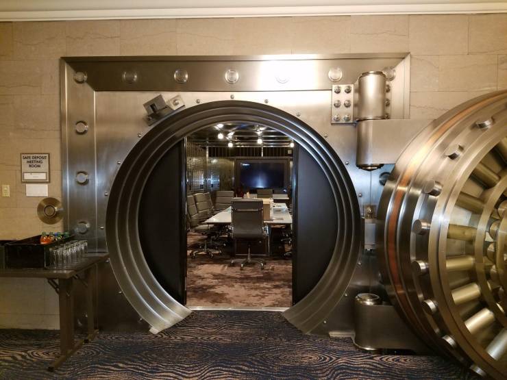 fascinating photos - hold bank vault turned into a hotel