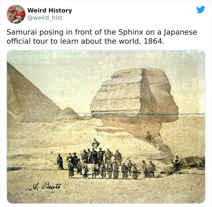 sphinx 1863 - Weird History hist Samurai posing in front of the Sphinx on a Japanese official tour to learn about the world, 1864. it. Beato