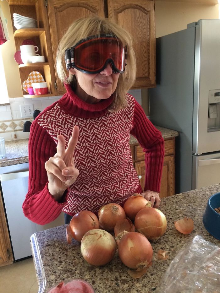 cutting onions with ski goggles