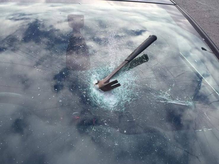 hammer windshield