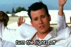 gullible people -  funny turn off the lights gif - turn the lights off