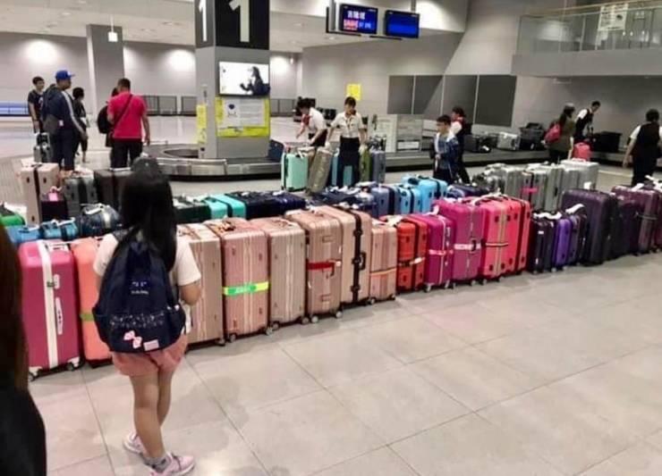 airport luggages - Nie Ve