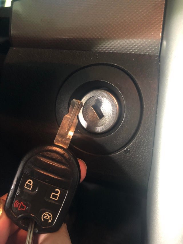 car key broken in the lock