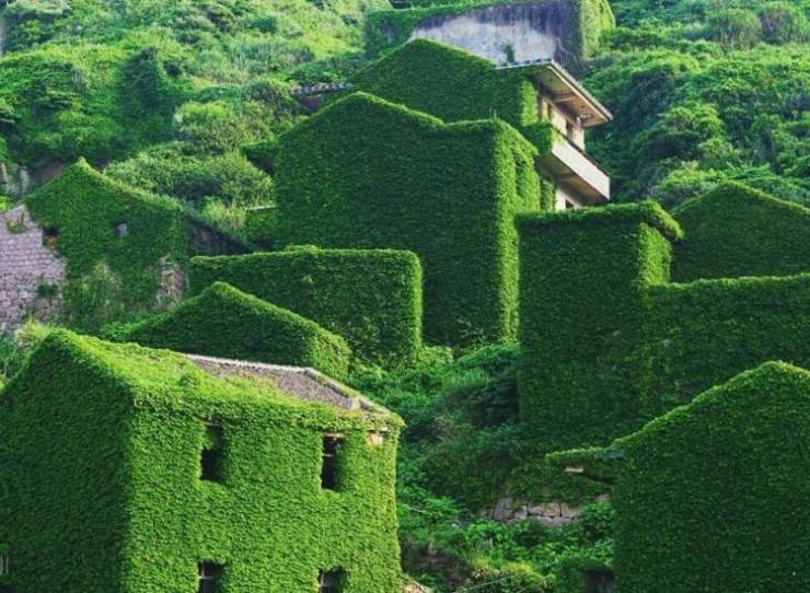 abandoned village in china - r