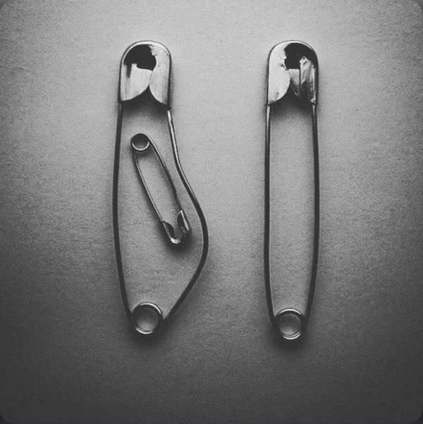 funny memes -pregnant safety pins
