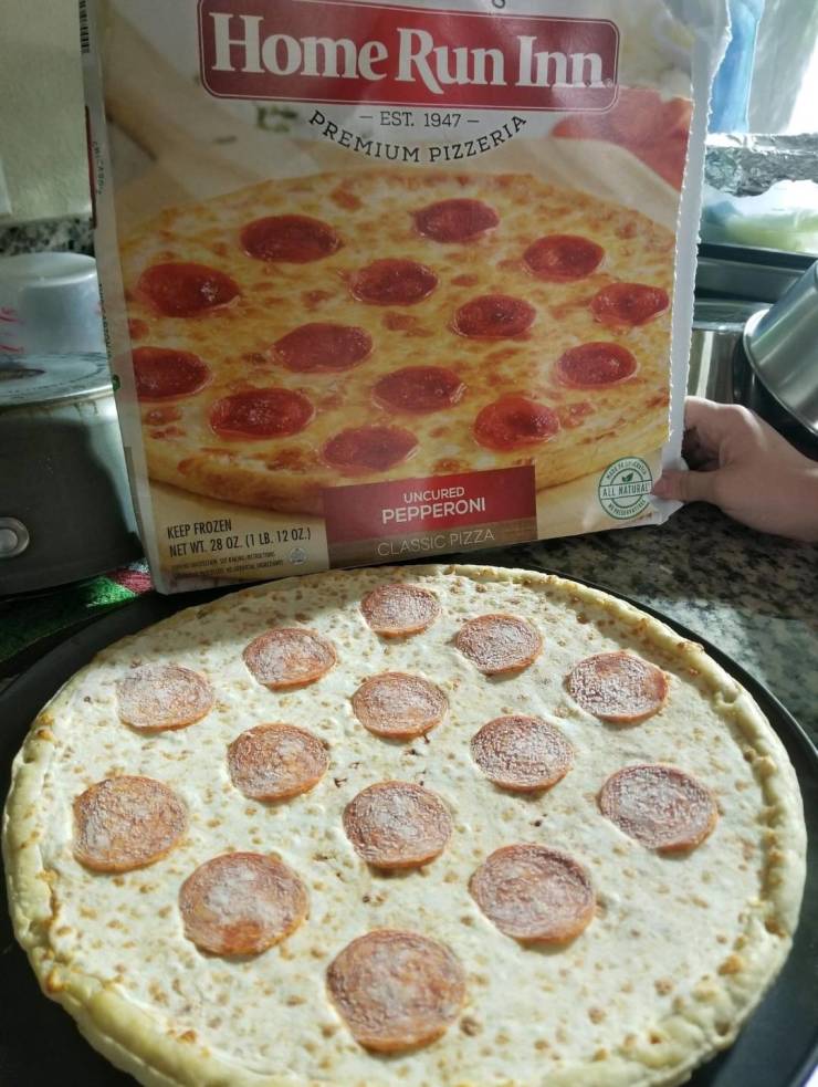 cool objects - picture perfect frozen pizza
