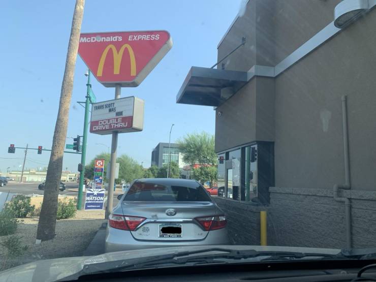 cool objects - mcdonald's in the United states with driver side drive thru window