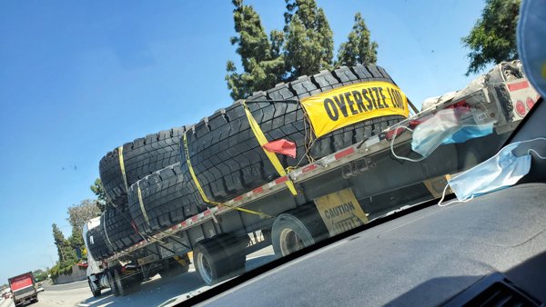 massive things -  car - Oversize Caution