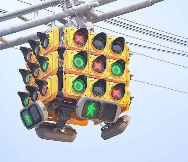 futuristic traffic light - doo ood