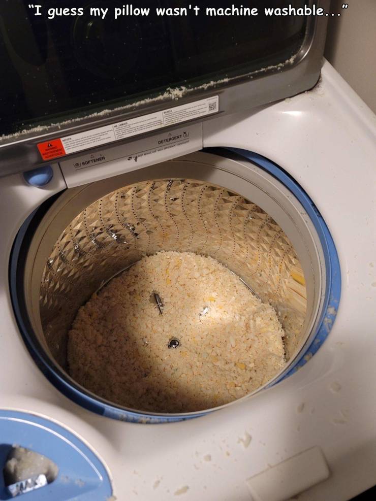 baking - "I guess my pillow wasn't machine washable..." Detergente 6 Softener