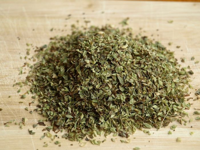 Oregano can legally contain up to 1,250 insect fragments per 10 grams.
