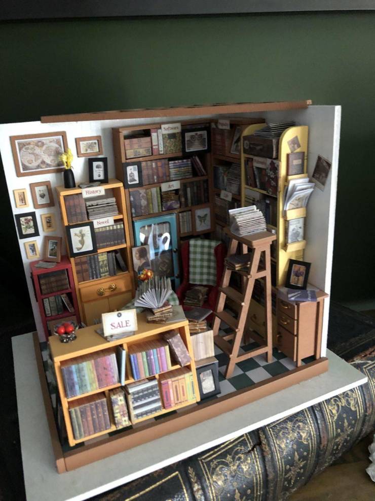 stuff thats cool to look at - bookcase