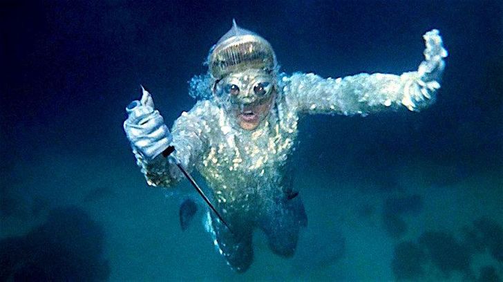 Amphibian Man. Ichthyander’s underwater suit was made from dyed scraps of old white film and it turned out to be a fantastic idea.