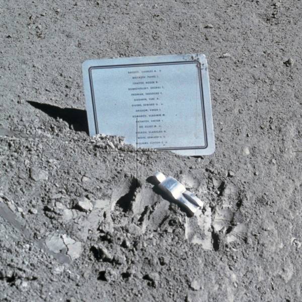 fallen astronaut