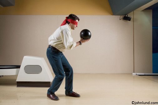 bowling blindfolded - Ojohnlund.com