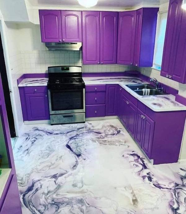 I will never be convinced that this kitchen’s color scheme isn’t an abomination.