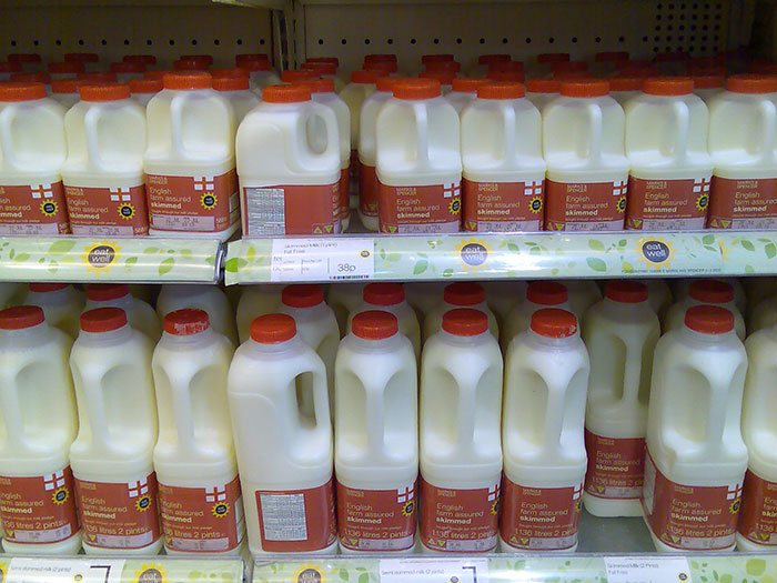 Apparently, in the United States, every state has different laws on milk dates. Therefore, it's really up to people to judge the quality of it. Experts say that if you keep your fridge closer to 34℉, instead of the standard 40℉, you can get an extra week out of your milk. Of course, the longer its container was kept sealed, the better. All in all, it's always best to trust your good ole nose and just smell the stuff.