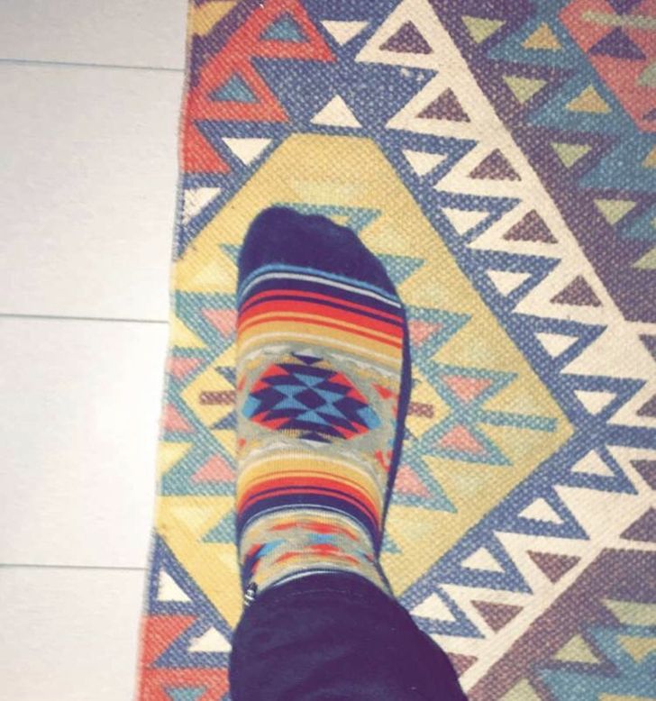 How this sock is matching this rug