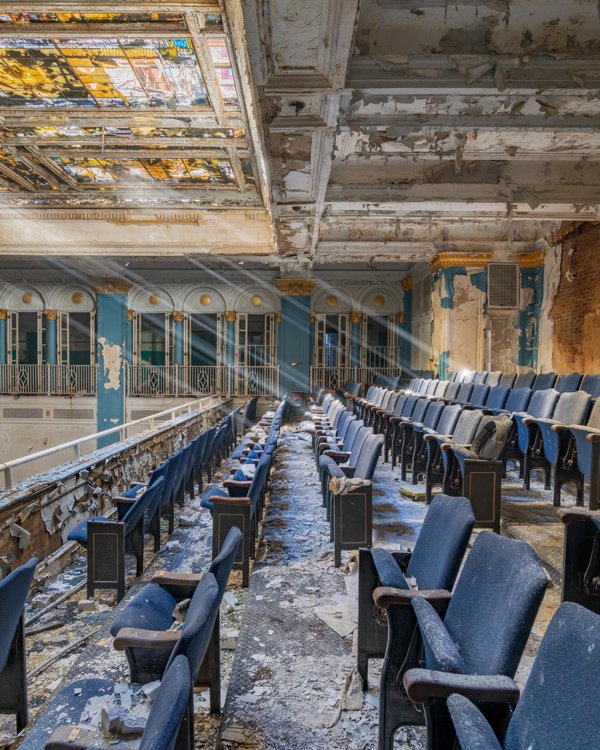 36 Abandoned Places That Are Cool and Creepy.