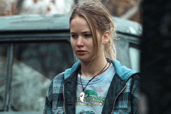 One might argue that Jennifer Lawrence got her first big movie role because she came to the audition with a runny nose and really dirty hair. She did this on purpose, in order to get into the character of a 17-year-old girl from a dysfunctional family. At first, the director of the drama, Winter’s Bone, dismissed Lawrence’s bid for the part, thinking she was too pretty. But the aspiring actress was not to be stopped!

Lawrence was so eager to star in the movie that she flew to New York, intentionally walked 13 blocks through sleet, and showed up for the audition not wearing any makeup and with a head of hair that she hadn’t washed for a week. As a result, she got the coveted role.