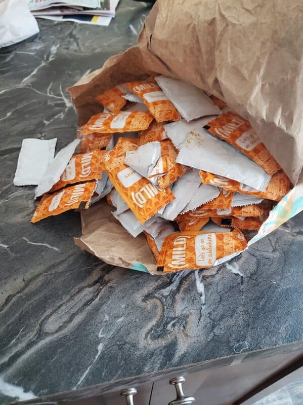 “A handful of mild sauce, please.”