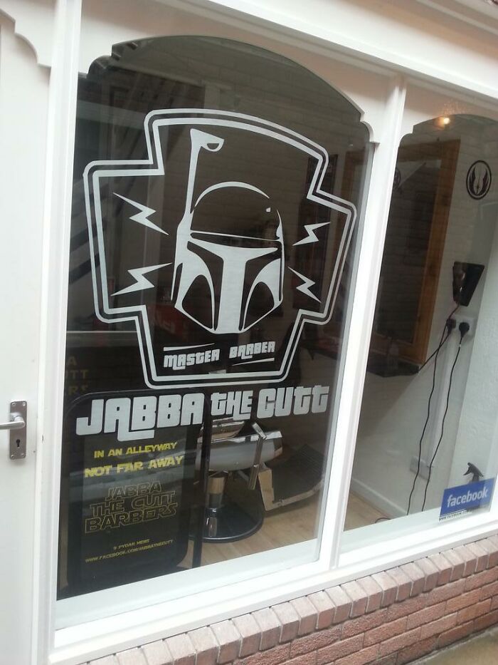 window - Masger Barber Jabba Che Curt In An. Alleyway Not Far Away Svadba The Cutt Barbers facebook