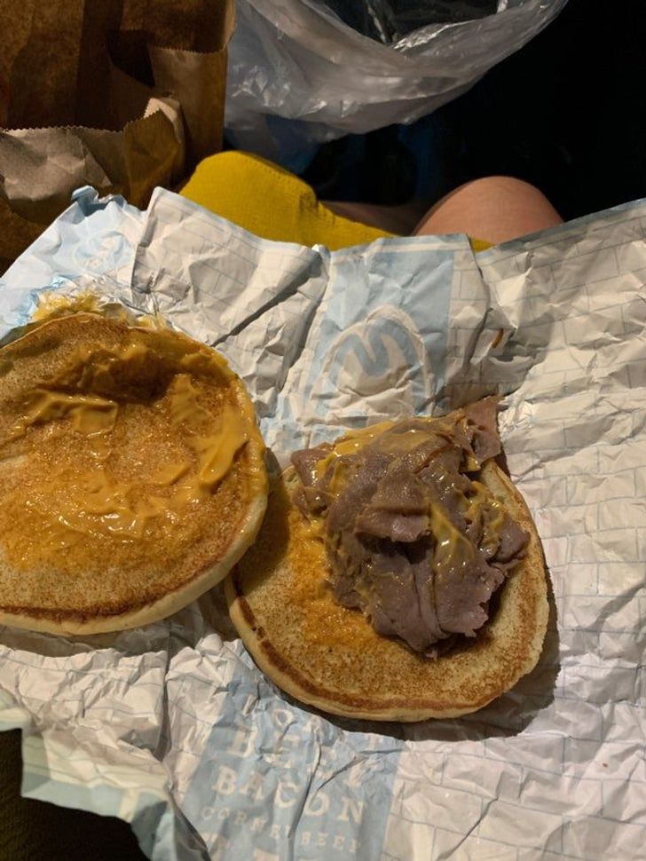 “Haven’t eaten in 12 hours on a road trip. Ordered a regular Beef n’ Cheddar roast beef along the way. This is what I received.”