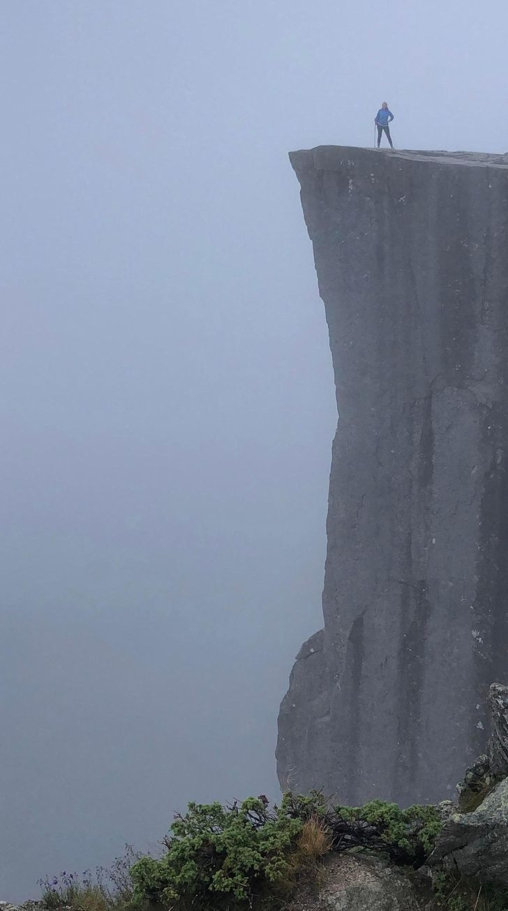 “Traveled to Norway from Florida, spent 4 hours climbing pulpit rock in 40° weather with rain to be blessed with this.”