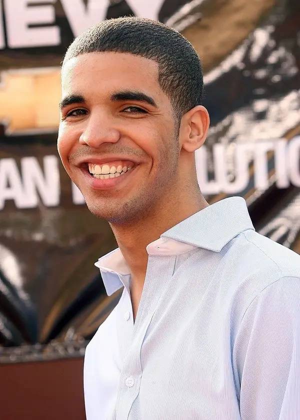 What Drake looked like in the beginning of his career in 2006: