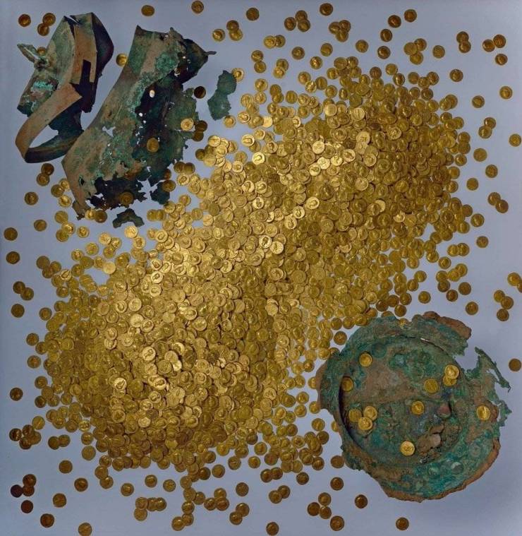 “The Trier Gold Hoard is the largest Roman gold hoard ever discovered. It comprises more than 2650 aurei with a total weight of about 18.5 kilograms.”