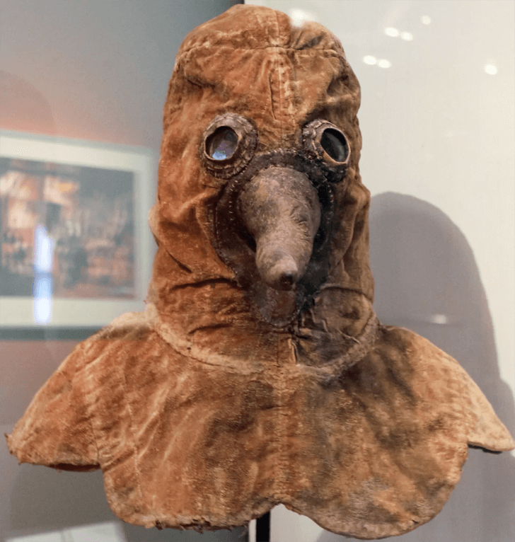 fascinating photos -  real plague doctor mask