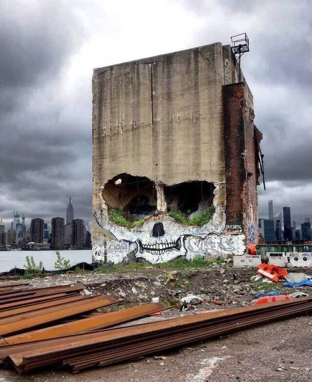 abandoned building art graffiti - Ps