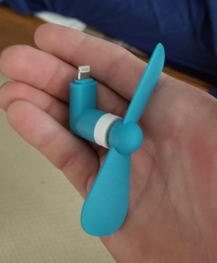 “My sister plugged this into her phone. A few minutes later, it stopped spinning, and now, her phone won’t turn on.”