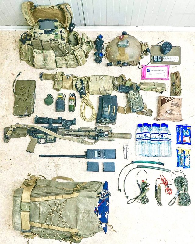 special forces loadout - do not eat Mo