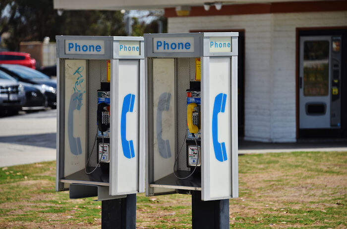 Circa Late 80s. You could make a long distance collect call from a pay phone, and charge it to a private number. The operator would call the other number to confirm. We’d ask the operator to call the number of another pay phone nearby,and have a friend authorize the call. Free long distance for almost a year.